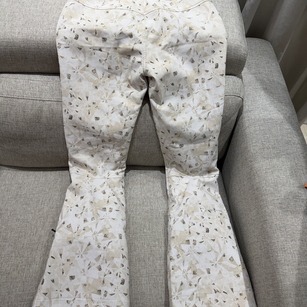 Obermeyer White and Tan Patterned Pants